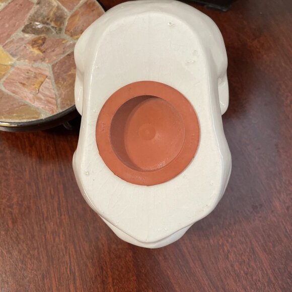 Vintage Ceramic Polar Bear Baking Soda Holder for Refrigerator - Picture 5 of 5